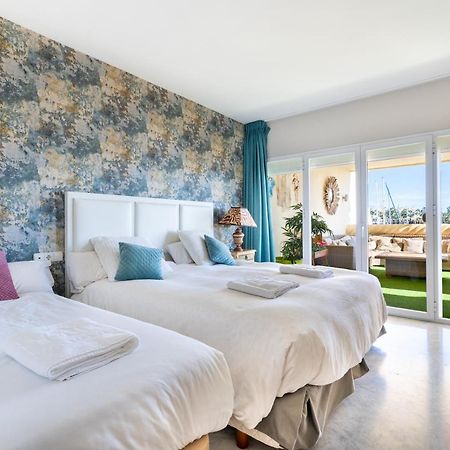 Wintowinrentals Luxury And Sea View Inside Puerto Marina Benalmádena Extérieur photo