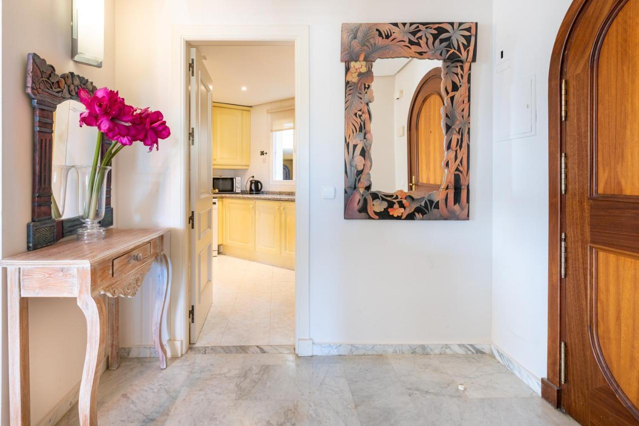 Wintowinrentals Luxury And Sea View Inside Puerto Marina Benalmádena Extérieur photo