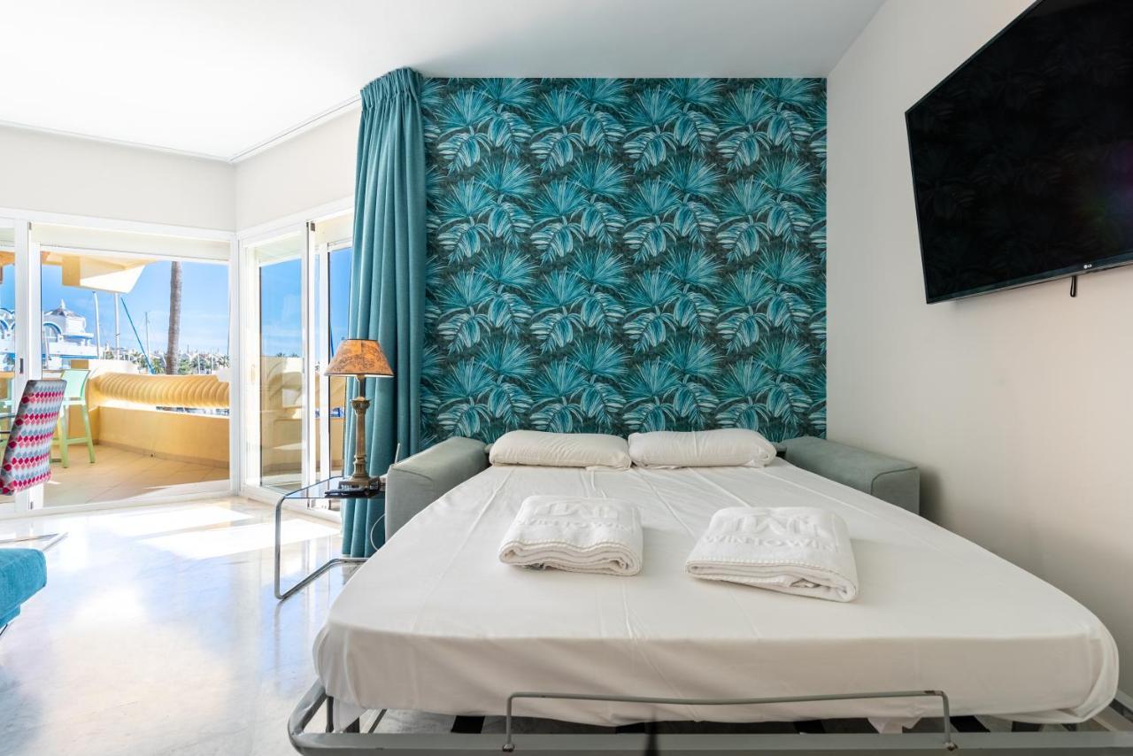 Wintowinrentals Luxury And Sea View Inside Puerto Marina Benalmádena Extérieur photo