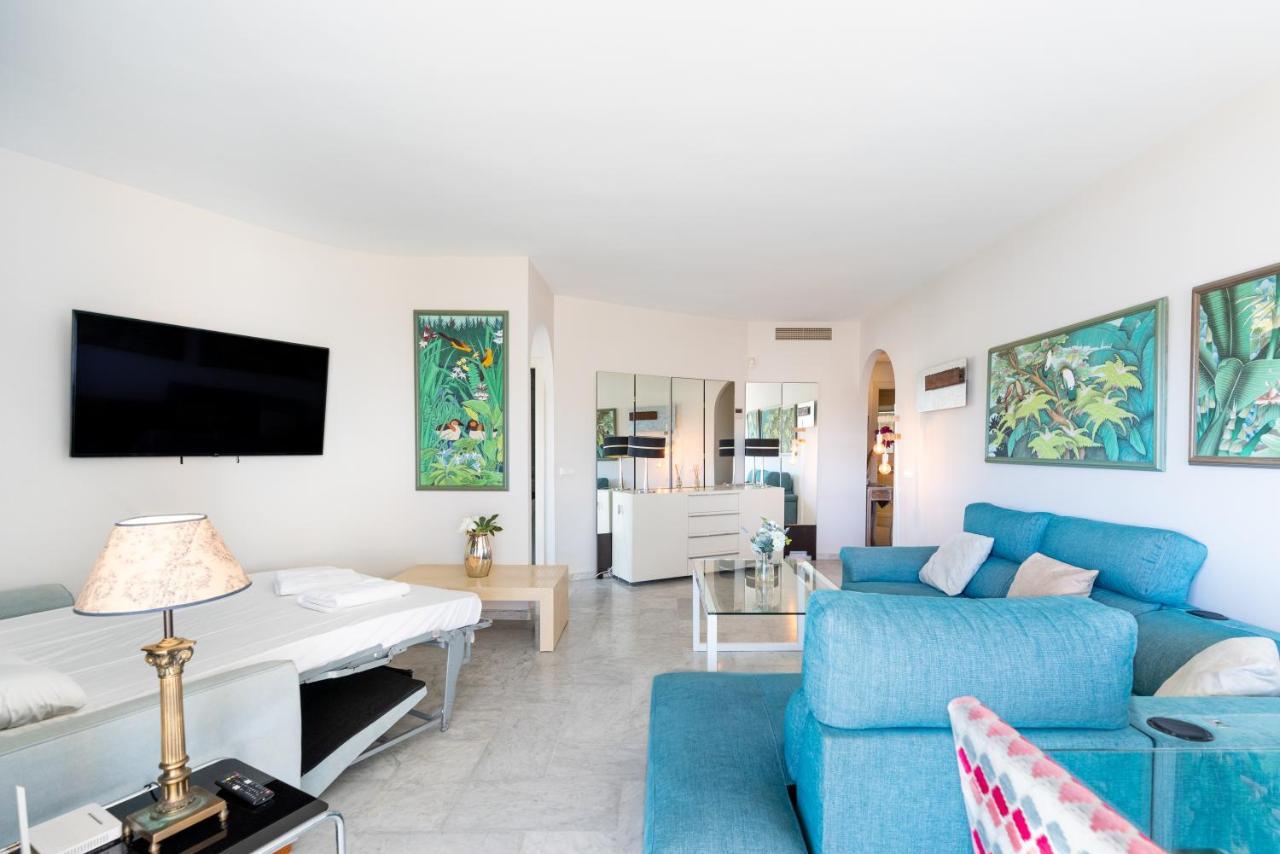Wintowinrentals Luxury And Sea View Inside Puerto Marina Benalmádena Extérieur photo