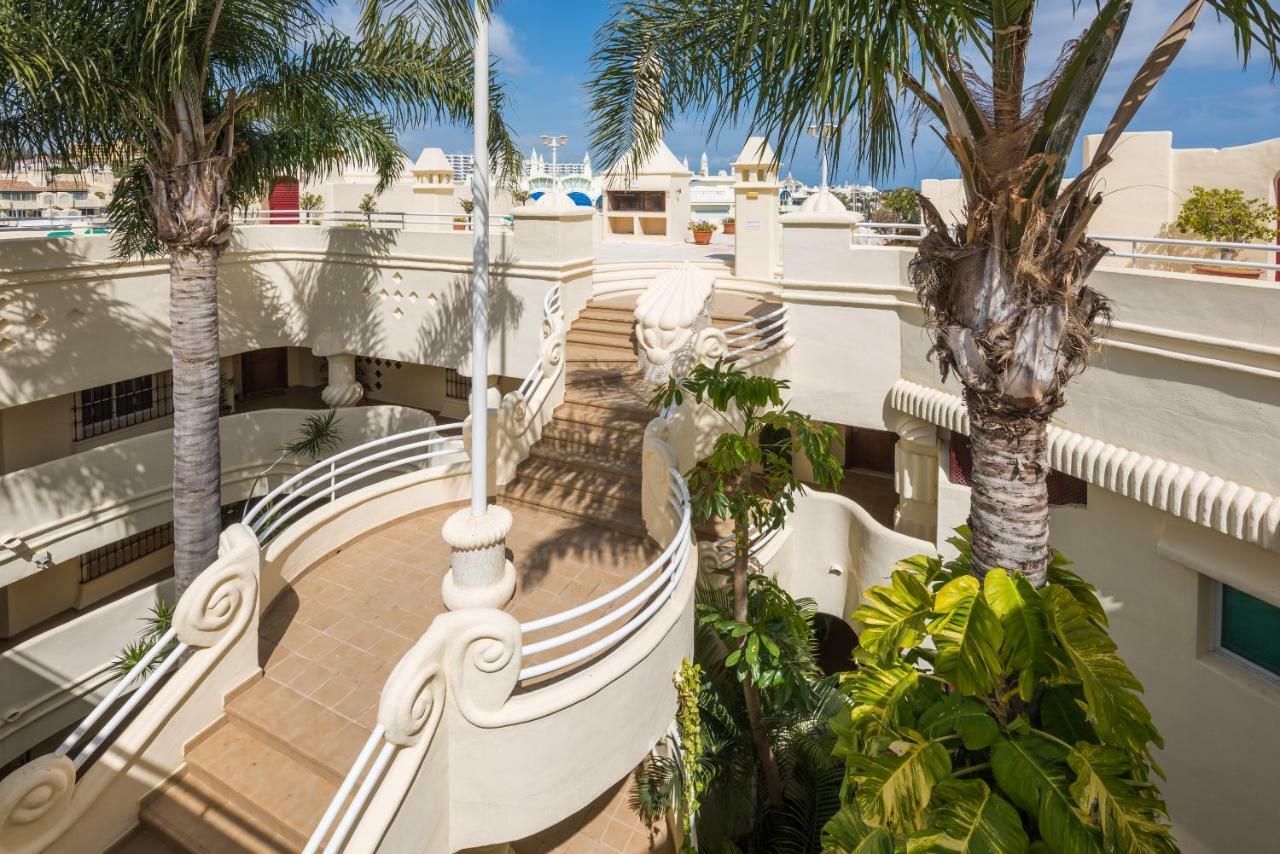 Wintowinrentals Luxury And Sea View Inside Puerto Marina Benalmádena Extérieur photo