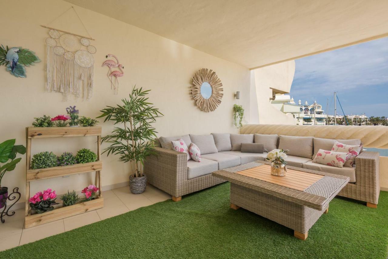 Wintowinrentals Luxury And Sea View Inside Puerto Marina Benalmádena Extérieur photo
